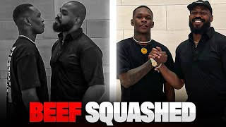 Israel Adesanya amp Jon Jones Face Off Play Fight amp Squash Their Beef On Casino Floor [upl. by Fina]