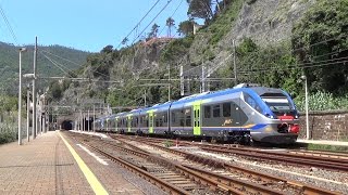 Traffico ferroviario intenso alla stazione di Monterosso PARTE 1 [upl. by Elwaine32]