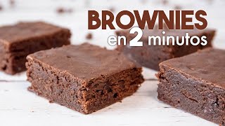 BROWNIES en MICROONDAS en 2 minutos 🍫 Postres SIN HORNO [upl. by Adnamahs]