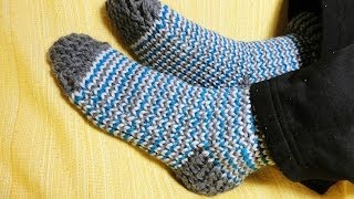 How to Loom Knit Socks DIY Tutorial Old Version [upl. by Yatnahc295]