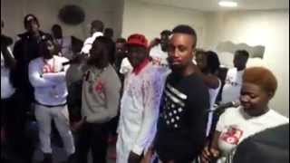 DJ ARAFAT PRESENTE SON VIOLENT BATTEUR  POUR SON CONCERT [upl. by Otina]