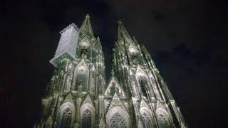 Kölner Dom läutet zur heiligen Nacht  24122018 Köln [upl. by Osugi392]