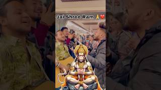 Jai Bajrangbali 🙏❤️ Delhi Metro public reaction sanatandharma jaishreeram bajrangbali [upl. by Esyli]