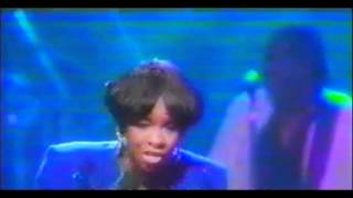 Gladys Knight  End of the Road Medley LIVE [upl. by Miah306]