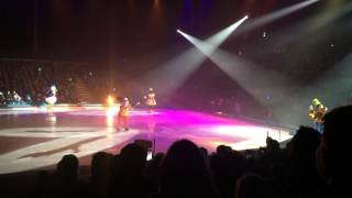 Disney sur glace 2015  présentation [upl. by Yatnuahc2]