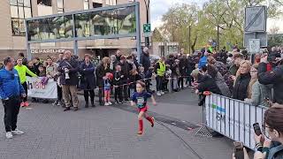 HEERHUGOWAARD CITY RUN bynight 57 jaar 600m 2932024 [upl. by Ronym353]