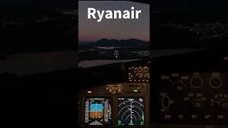 shorts landing 737 chambéry ryanair [upl. by Oswal]