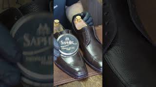 Ferragamo Shoe Shine  Lustrado Zapatos Ferragamo [upl. by Duwalt608]