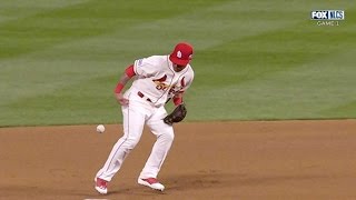 NLCS Gm1 Wong Cards miss chance to turn double play [upl. by Aneej]