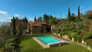 Delizioso panoramico podere con terreno piscina  Delightful scenic farmhouse with land pool [upl. by Reiter694]