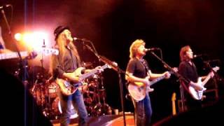 Doobie Brothers Live 07  Take Me in Your Arms [upl. by Notsle]