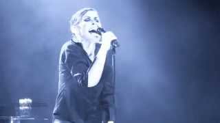 Alison Moyet Yazoo LIVE quotSituationquot Berlin Feb 18 2015 [upl. by Orat]