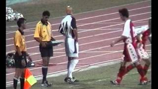 Fabian Barthez of Manchester United as an outfield player in a friendly match in Singapore in 2001 [upl. by Levinson572]