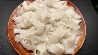 Easiest way to make flat rice noodles for pad see ew ผัดซีอิ้ว using a microwave [upl. by Baum]