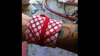 Wrist Wraps for Weightlifting or Crossfit Workouts [upl. by Fahey943]