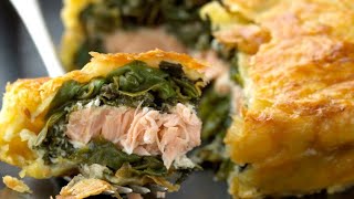 Recette  Tourte au saumon et aux épinards [upl. by Trinidad750]