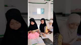 Ek hafize quran ki fazilat quran islam short videos shorts [upl. by Walke]