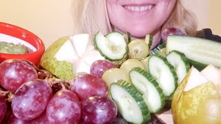 ASMR VEGGIE PLATTER NO TALKING ASMR DELICIOUS GRAPES  PEARS CUCUMBER [upl. by Alisa]