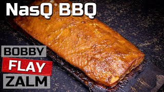 Bobby Flay Zalm  Een heerlijke zalm op een plankje op de barbecue  NasQ BBQ [upl. by Kadner516]