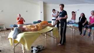 Esalen Massage Knie und Vorderseite [upl. by Lotson835]