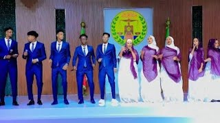 DAYAX BAND HEESTII SOMALI OO DHAN HURDO LAAANTA KU RIDAY KANA CADHAYSIISAY [upl. by Anselm]