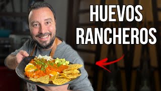 ¿Cómo hacer unos Huevos Rancheros Mexicanos  Receta Fácil  Tulio Recomienda [upl. by Roehm]