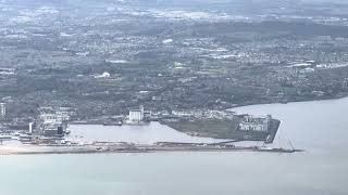 Approach and landing at Edinburgh airport [upl. by Zulaledairam]