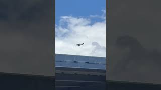 C17A Globemaster arriving into Townsville airport [upl. by Veradia]