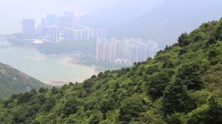 TeÌleÌpheÌrique de Lantau aÌ€ Hong Kong  Lantau cable car in Hong Kong [upl. by Akyre399]