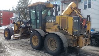 John Deere 770G Motor Grader Backing Up Quickly [upl. by Yeo]