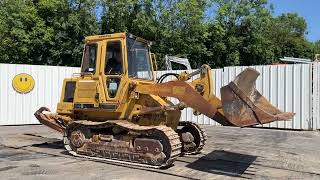 Chargeuse sur chenilles Caterpillar 943 [upl. by Essilevi191]