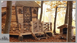 Built a cabin in the woods from pallets Alone in the woods [upl. by Eetsim205]