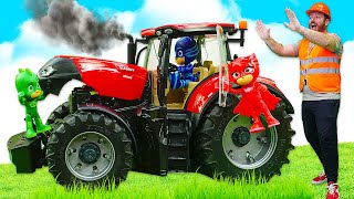 Si è rotto il trattore dei PJ Masks Supereroi alla fattoria Giocattoli per bambini [upl. by Toinette47]