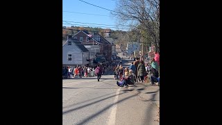 Damariscotta Pumpkinfest Parade 🎃 Maine Pumpkin Record in the parade parade pumpkinfest [upl. by Adok]