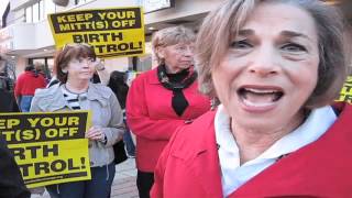 Rep Jan Schakowsky protesting at Romney event [upl. by Peck]