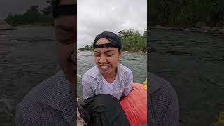 Papá Enséñame a nadar en el Río 🧒😂 humor [upl. by Adyela]