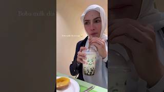 Aishah Azman Minum Air Boba [upl. by Lupien]