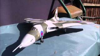 Airfix  Avro Vulcan XH558  Display Flight Model [upl. by Milas202]