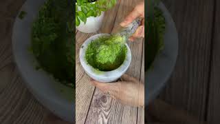 Pesto alla genovese la ricetta perfetta come da tradizione [upl. by Luoar]