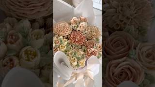 Cupcake bouquet What do you think cake cakedecorating cupcakes [upl. by Ajiat]