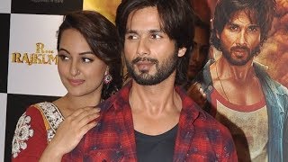 Shahid Kapoor amp Sonakshi Sinha unveil RRajkumars custom comic book [upl. by Tacy]