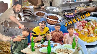 PAKISTANI STREET FOOD TOUR IN JHELUM  Chapli Kebab King Specialist Of Daal amp Rohtas Fort [upl. by Gnort]