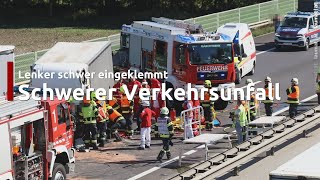 Schwerst eingeklemmt LKWLenker bei Auffahrunfall auf Welser Autobahn in Marchtrenk schwer verletzt [upl. by Sedda]