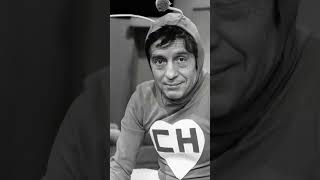 El chespirito infiel Se burlan de Nodal y lo llaman el Chespirito infiel [upl. by Emma989]