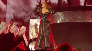 Shania Twain I feel like a woman Live Las Vegas [upl. by Onavlis905]