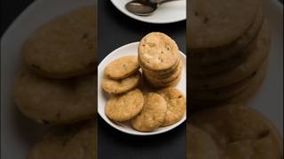 Mathri Recipe  Wheat Mathri  Methi Mathri  Teatime Snacks  Instant Snacks Recipe  Easy Snacks [upl. by Lorak]