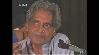 Gopaldas Neeraj recites quotKarwan Guzar Gayaquot [upl. by Julina]