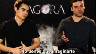 Entrevista a Max Minghella y Oscar Isaac por Ágora [upl. by Ayidah]