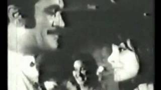 رقص مرحوم فريدون فرخزاد با هنگامه افشار مجري پارس تي وي [upl. by Dannye66]