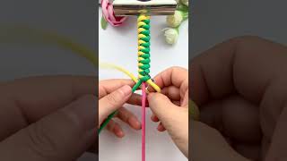 Learn this knot you dont have to worry about the beginning of the bracelet Knot tutorial rope [upl. by Aicinod794]